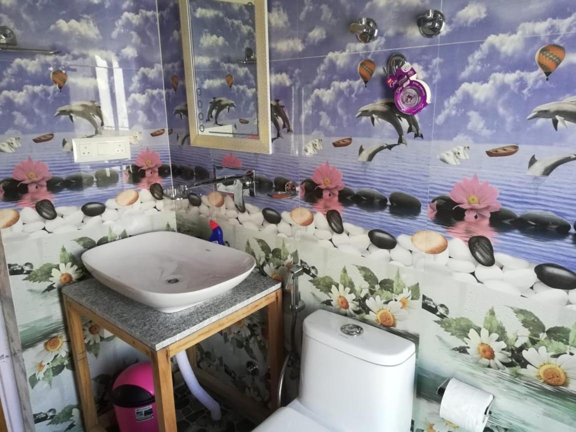 Sernang Homestay Hundar ภายนอก รูปภาพ