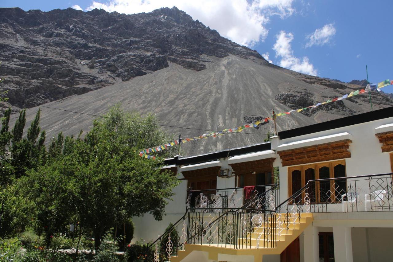 Sernang Homestay Hundar ภายนอก รูปภาพ