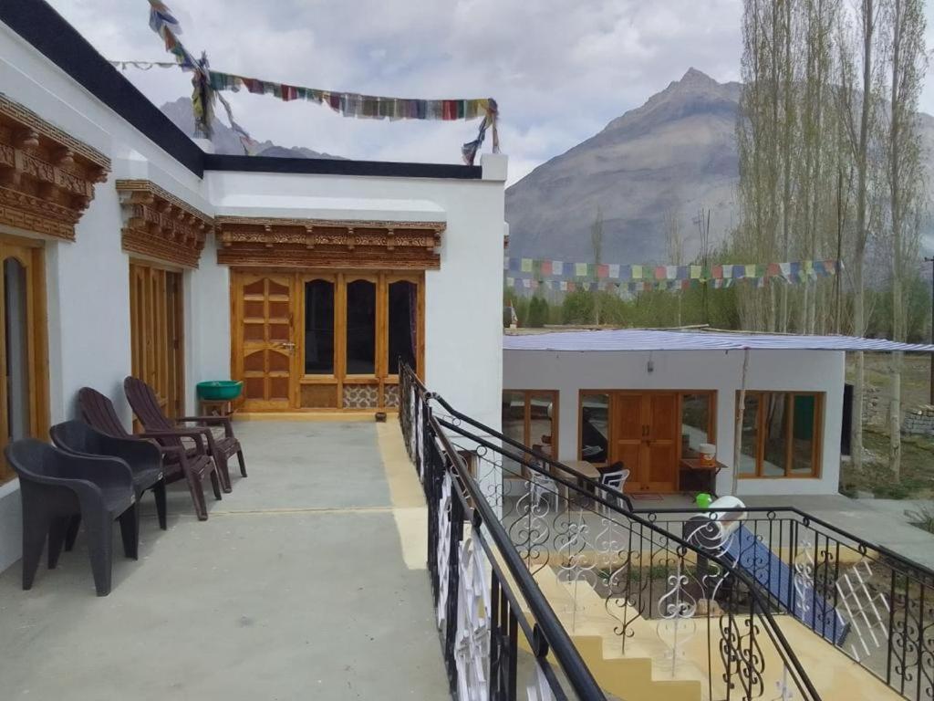 Sernang Homestay Hundar ภายนอก รูปภาพ