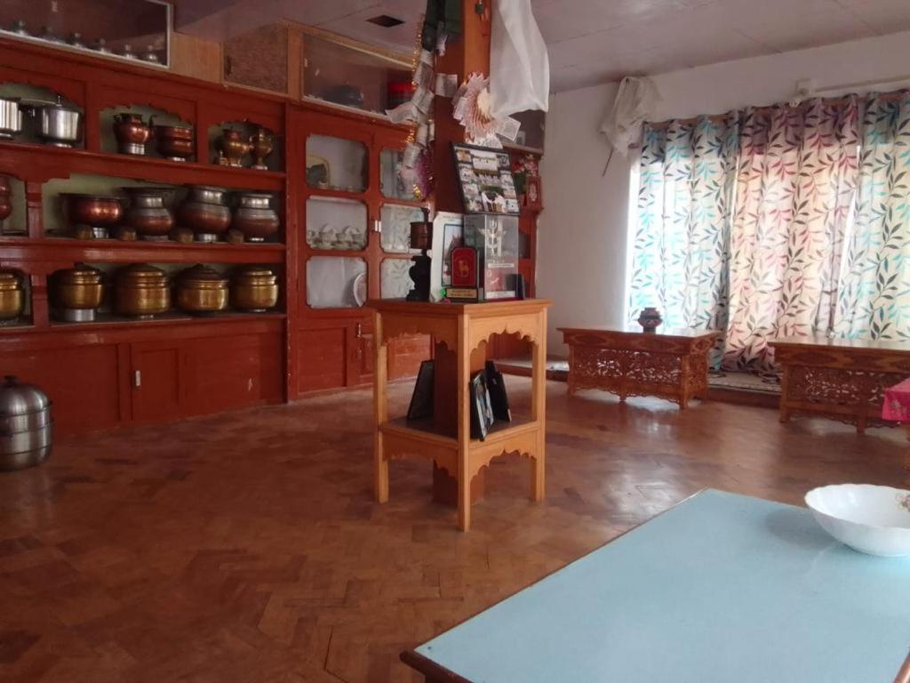 Sernang Homestay Hundar ภายนอก รูปภาพ
