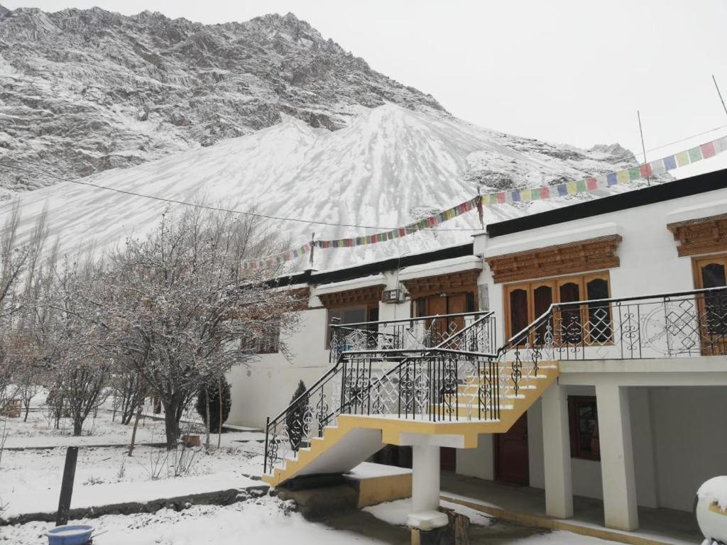 Sernang Homestay Hundar ภายนอก รูปภาพ